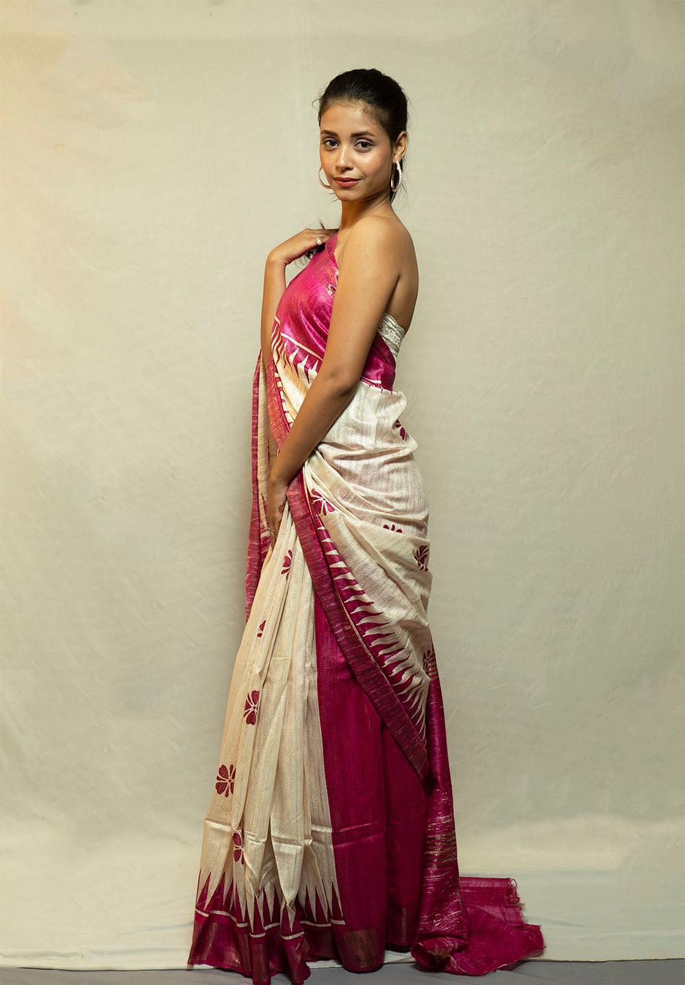 Off white pink printed Ghicha Saree
