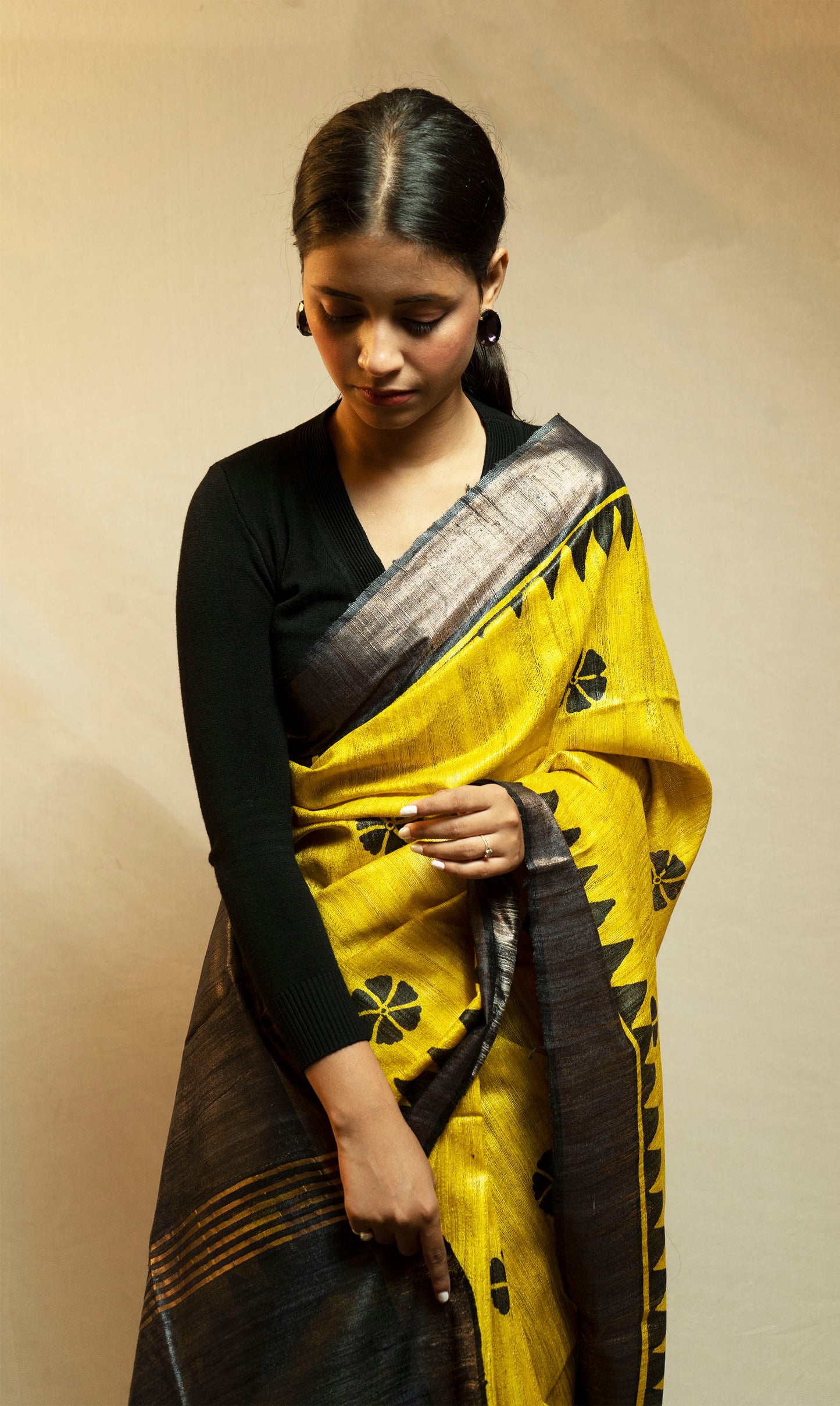Printed Ghicha Saree (Yellow and Black)