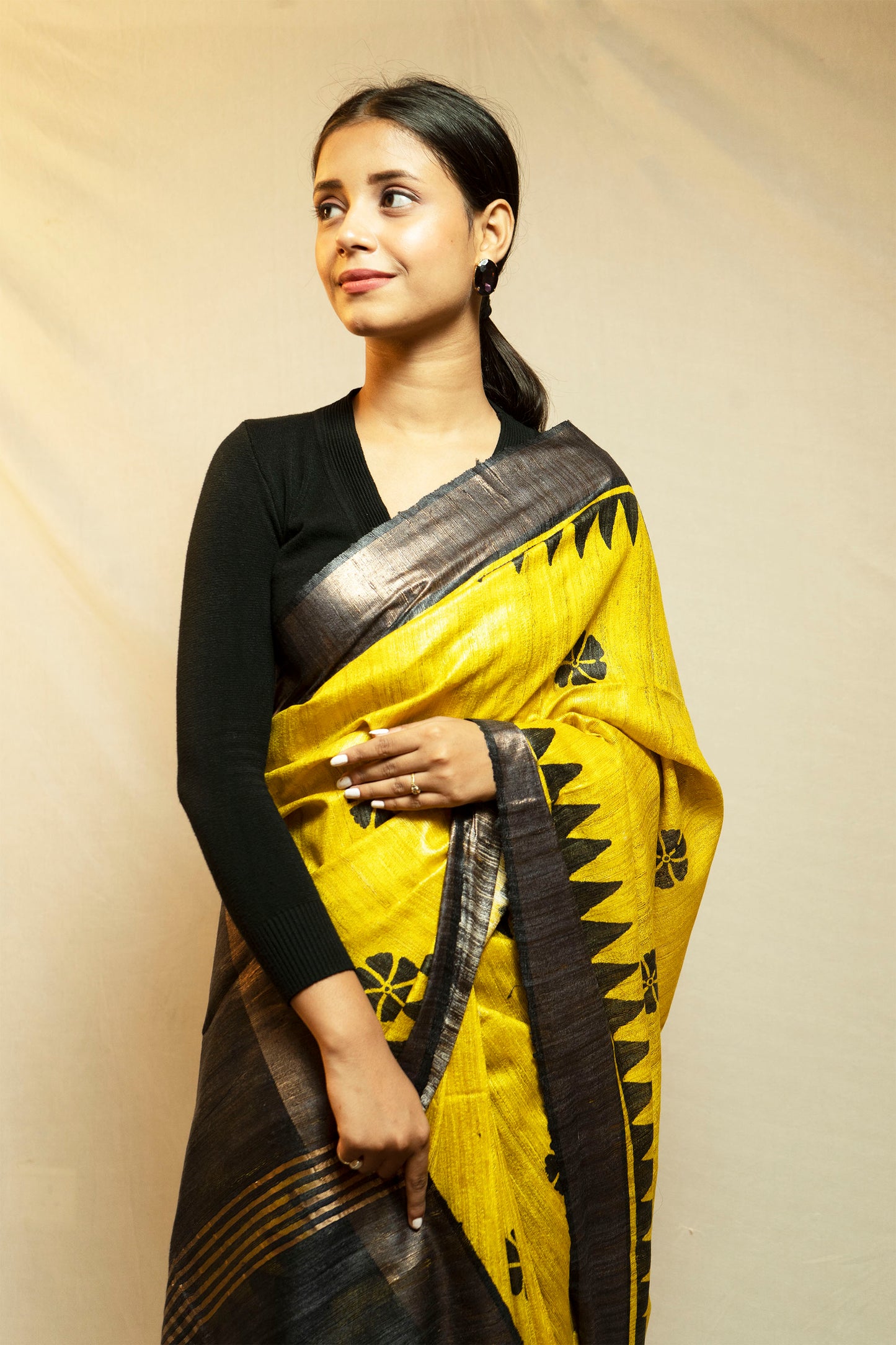 Printed Ghicha Saree (Yellow and Black)