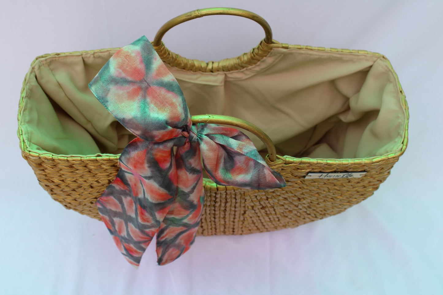 U Shaped Bag with Bow