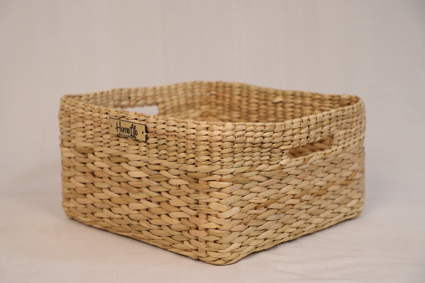 Kauna table basket
