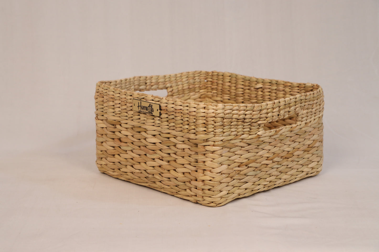 Kauna table basket