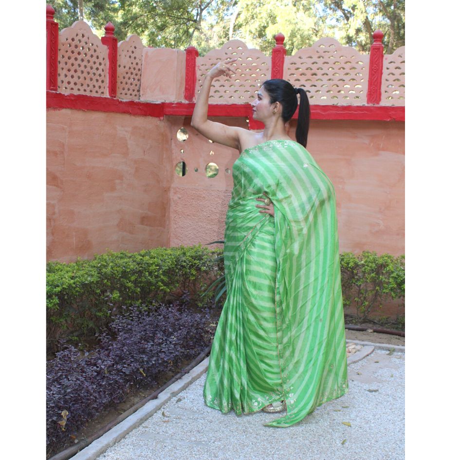 Bhabina Green white Leheriya