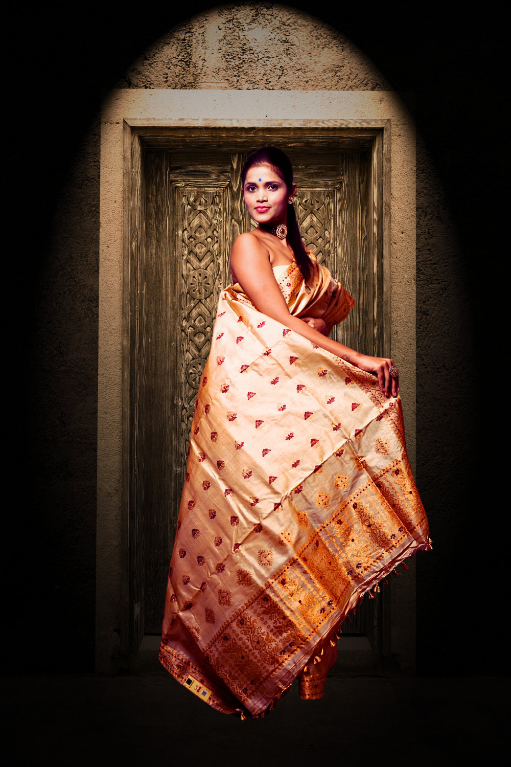 Riniki Muga Silk Saree