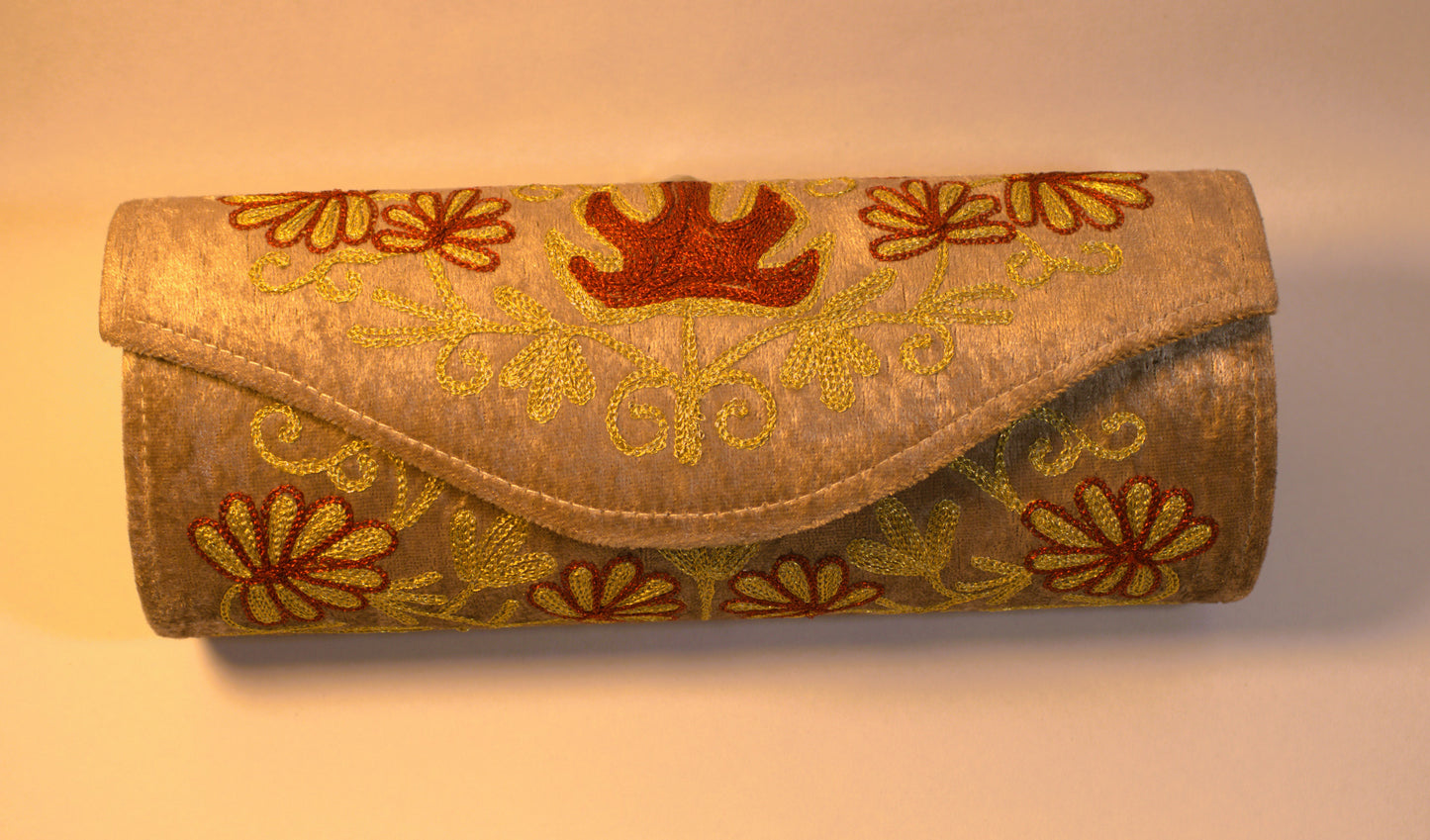 Beautiful Evening clutch with embroidery